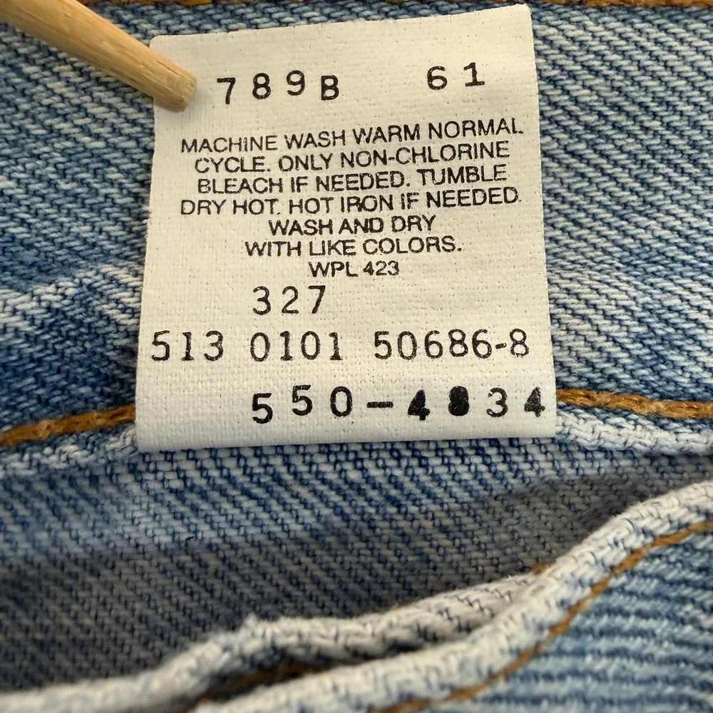 Vintage Levis 550 Relaxed Fit Tapered Leg Light Wash Jeans Made in USA 36x30